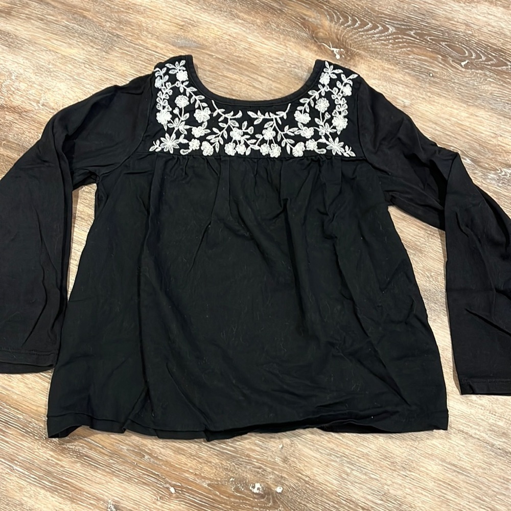 Gap Girls Embroidered flower shirt, size 5